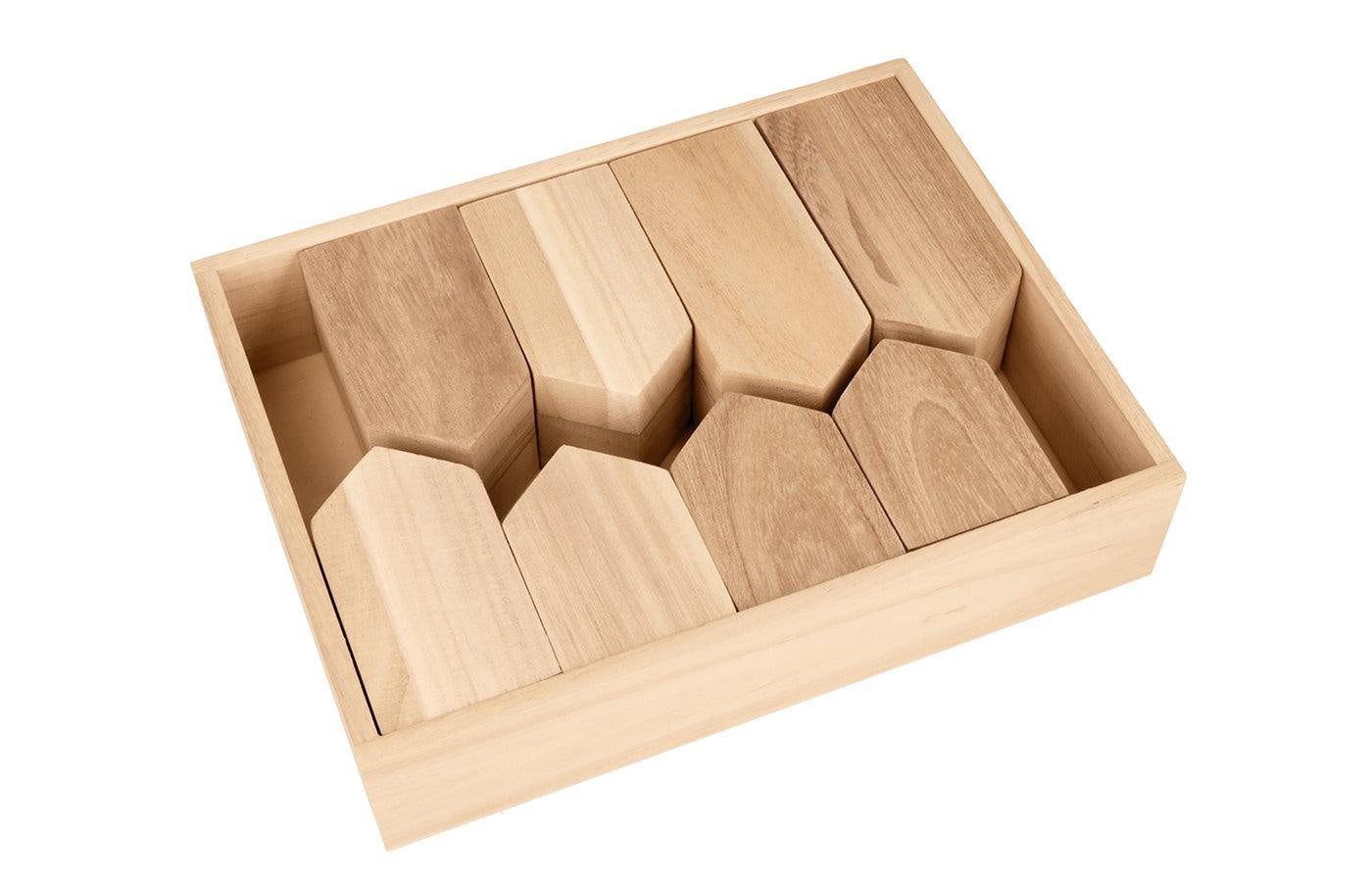 Plateau met houten huisjes (8)