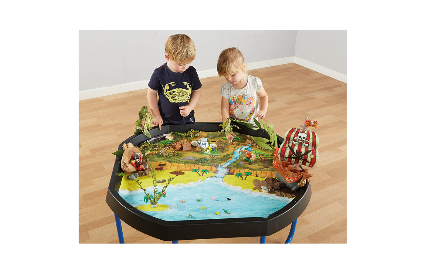 Plastic Active World Discovery Tuff Tray